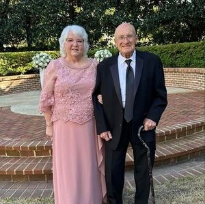 Meet your Posher, Elaine